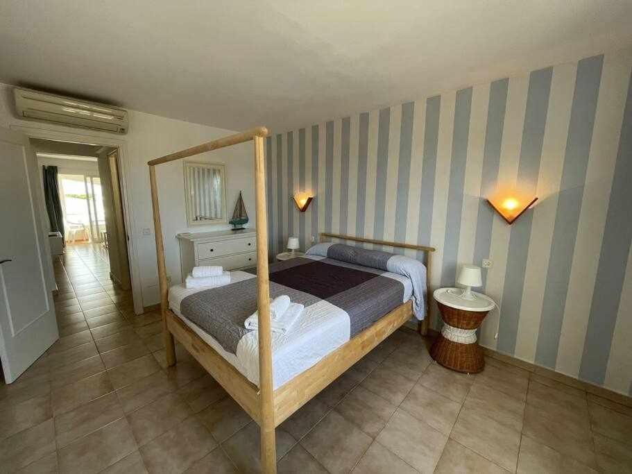 Mitjana Apartamento Con Piscina Ciutadella  Bagian luar foto